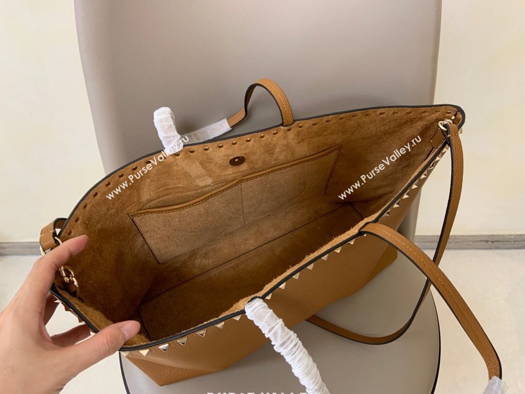 Valentino Large Grainy Calfskin Leather Rockstud Shopping Bag 0071L Brown 2020 (JD-20112750)