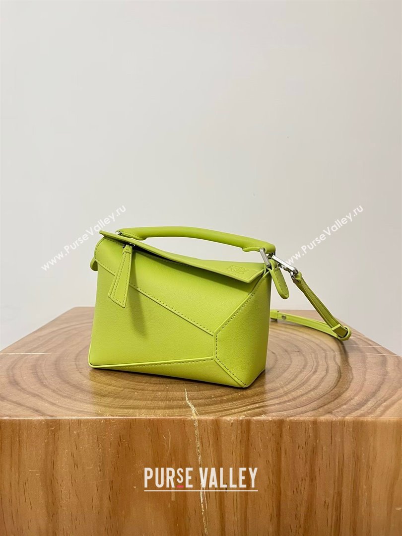 Loewe Mini Puzzle Bag in Classic Calfskin 9310 Meadow Green 2024 Top (KE-24090229)