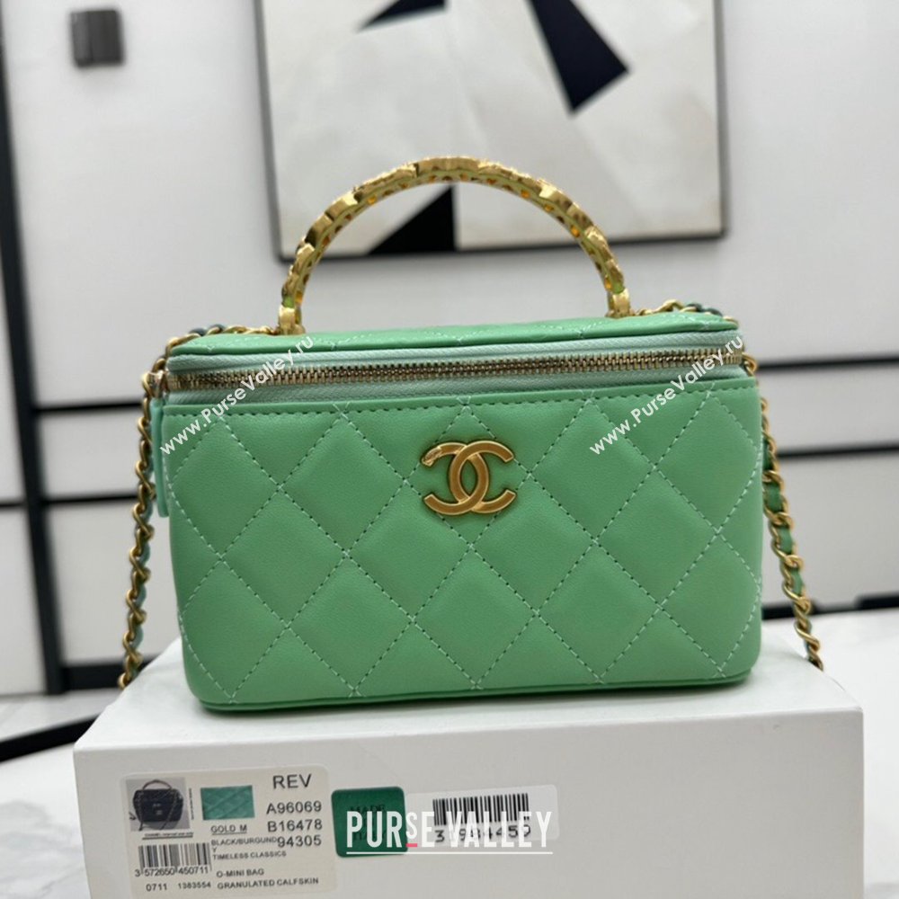 Chanel Lambskin Vanity Case Clutch with Chain A96069 Green 2024 (YEZI-24071109)