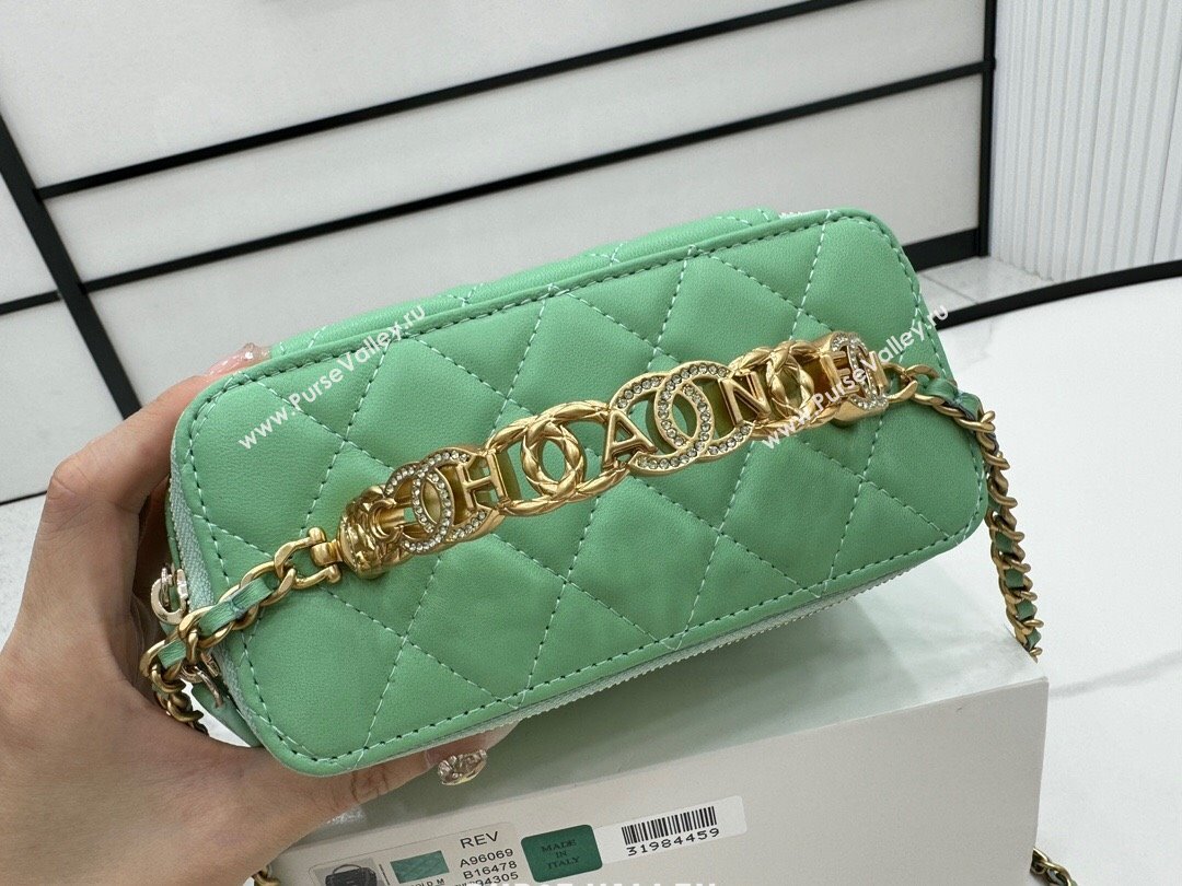 Chanel Lambskin Vanity Case Clutch with Chain A96069 Green 2024 (YEZI-24071109)