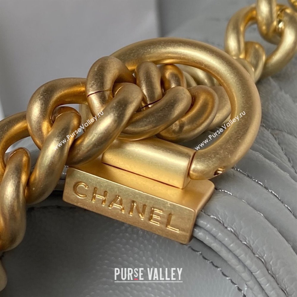 Chanel Boy Chanel Handbag with Handle in Grained Calfskin A94804 Grey 2023 (YEZI-23110607)