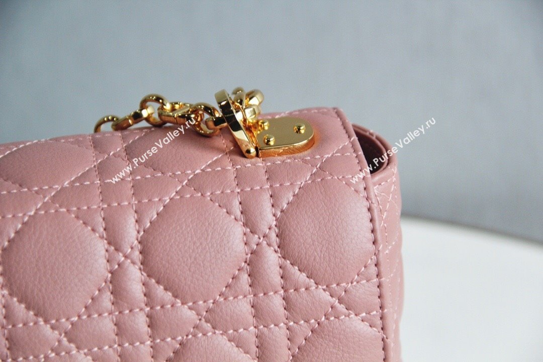 Dior Large Caro Chain Bag in Soft Cannage Calfskin Antique Pink 2024 (DMZ-24052215)