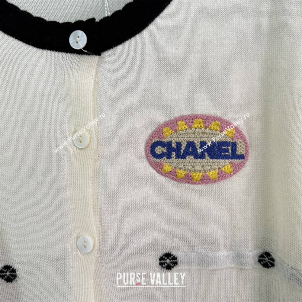 Chanel Wool Knit Cardigan White 2025 0812 (QI-250814129)