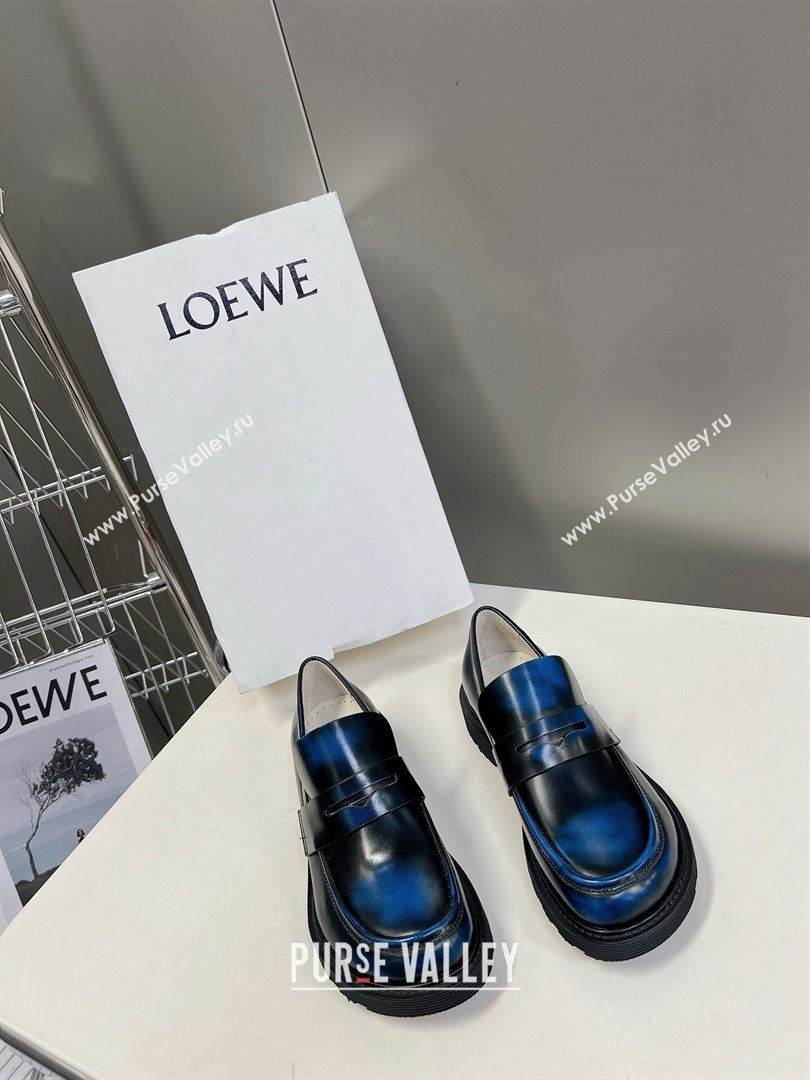 Loewe Blaze loafers in bicolour brushed-off calfskin Royal Blue/Black 2023 (KER-231205070)