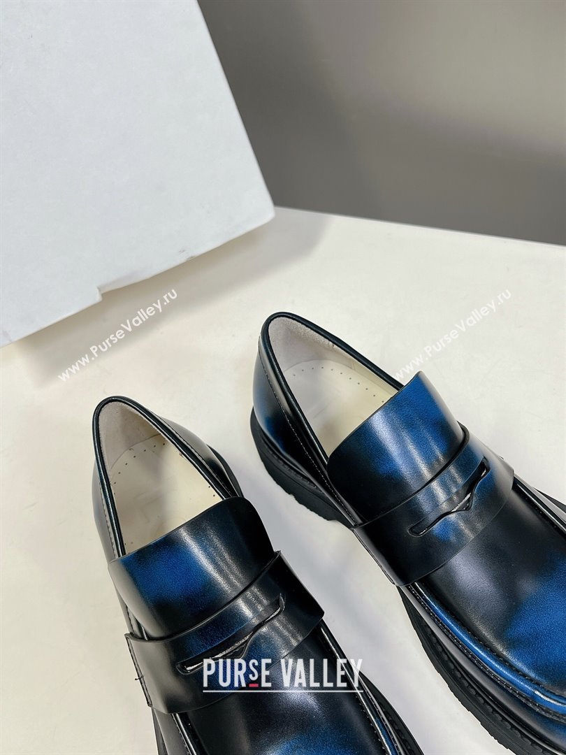 Loewe Blaze loafers in bicolour brushed-off calfskin Royal Blue/Black 2023 (KER-231205070)