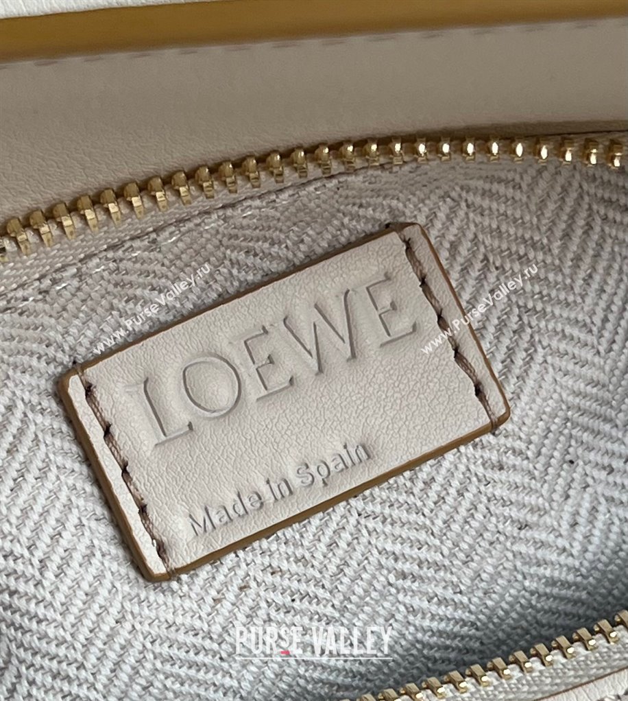 Loewe Small Puzzle Edge bag in Classic Calfskin Nude/White/Light Brown 2024 0202 (Ys-240202054)