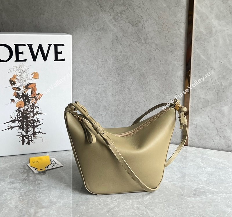 Loewe Mini Hammock Hobo bag in Classic Calfskin Clay Green 2023 262315 (Ys-240202041)