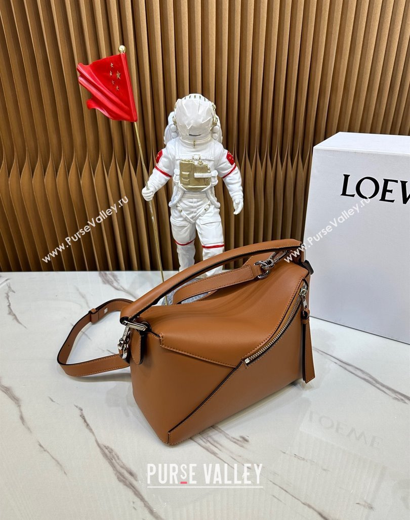 Loewe Small Puzzle Edge bag in Smooth Calfskin Caramel Brown 2024 0202 (Ys-240202062)