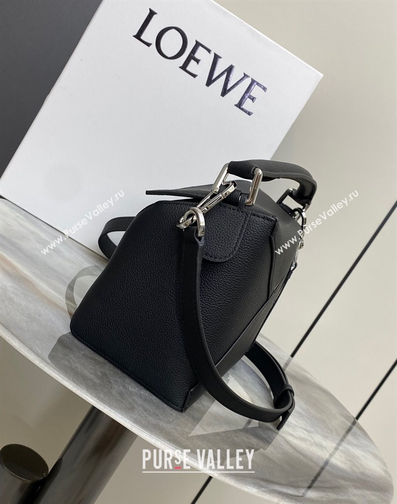 Loewe Small Puzzle Edge bag in Litchi-Grained Calfskin Black 2024 0202 (Ys-240202065)