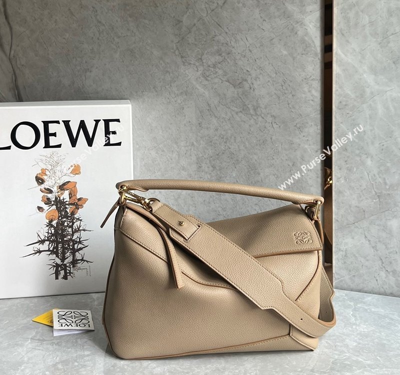 Loewe Puzzle Medium Bag in Litchi-Grained Calfskin Sand Beige 2024 3002B (nana-240202068)