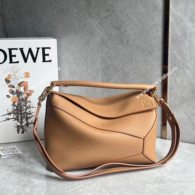 Loewe Puzzle Medium Bag in Litchi-Grained Calfskin Light Brown 2024 3002B (nana-240202069)