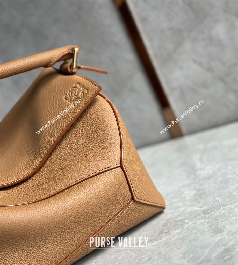 Loewe Puzzle Medium Bag in Litchi-Grained Calfskin Light Brown 2024 3002B (nana-240202069)