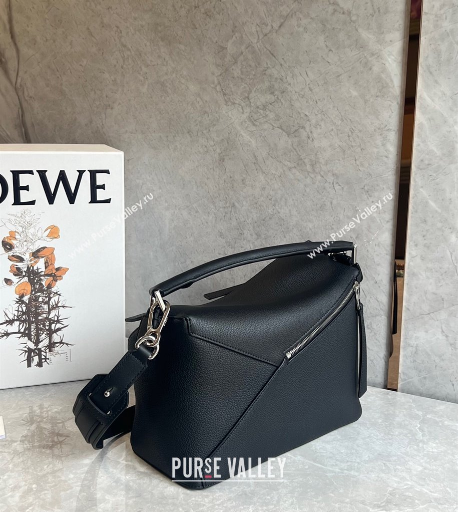 Loewe Puzzle Medium Bag in Litchi-Grained Calfskin Black 2024 3002B (nana-240202070)