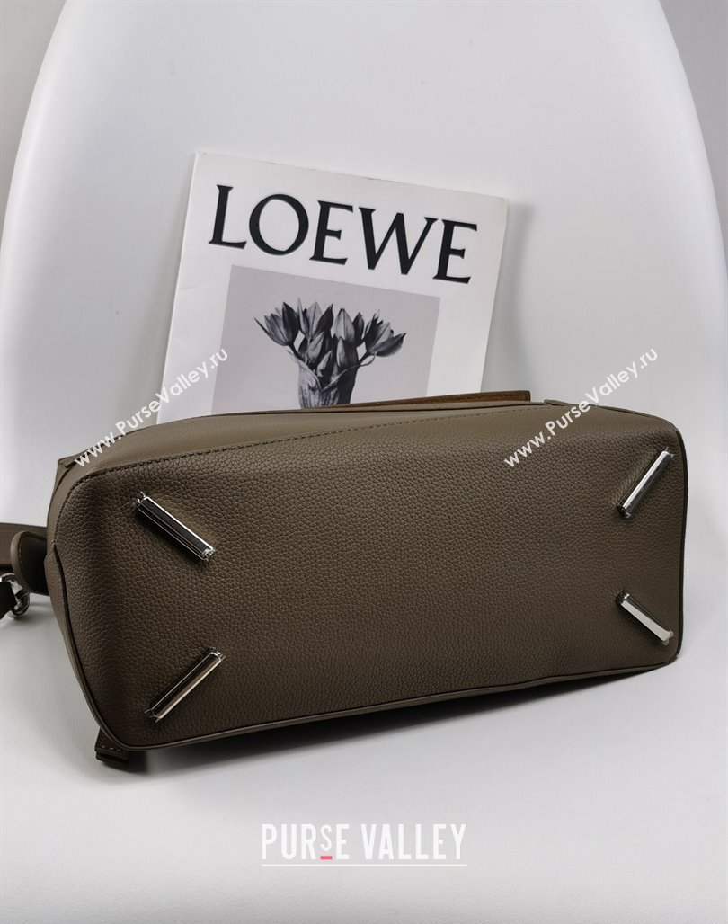 Loewe Puzzle Medium Bag in Litchi-Grained Calfskin Winter Brown 2024 3002B (nana-240202071)