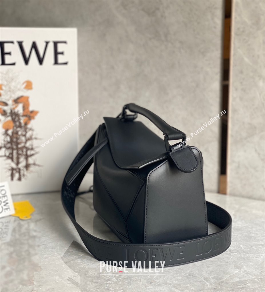 Loewe Small Puzzle bag in Satin Calfskin with Wide Leather Strap Black 2024 (Ys-240202073)