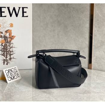 Loewe Mini Puzzle bag in Satin Calfskin with Wide Leather Strap Black 2024 (Ys-240202074)