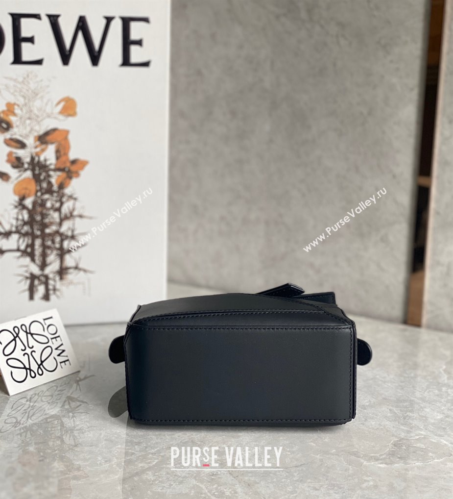 Loewe Mini Puzzle bag in Satin Calfskin with Wide Leather Strap Black 2024 (Ys-240202074)