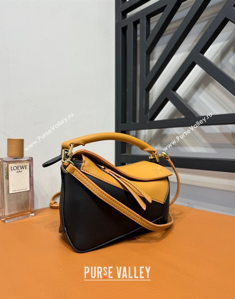 Loewe Mini Puzzle bag in Classic Calfskin Black/Brown 2024 0202 (Ys-240202043)