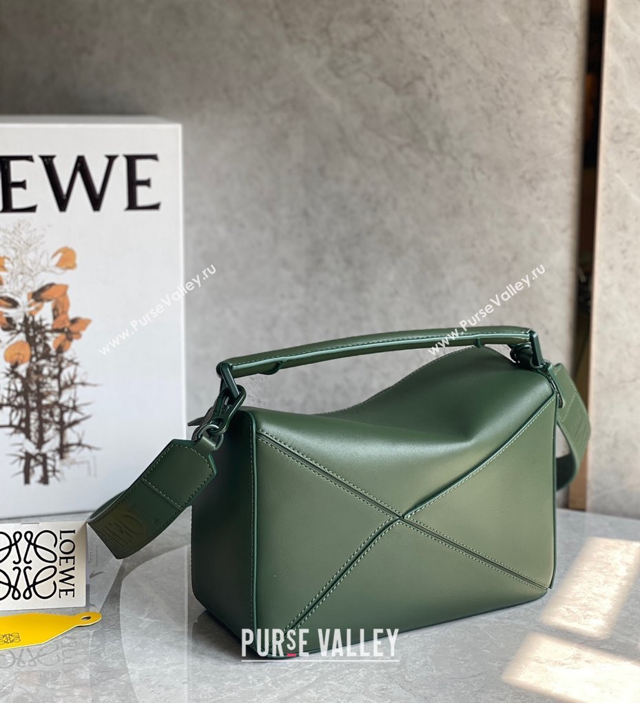 Loewe Small Puzzle bag in Satin Calfskin with Wide Leather Strap Bottle Green 2024 (Ys-240202077)