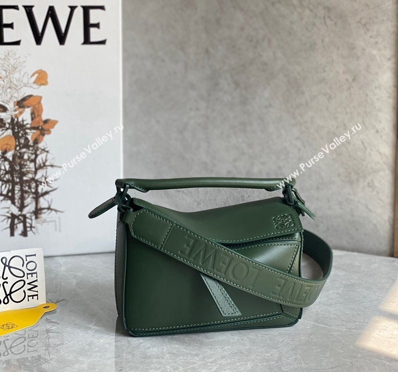 Loewe Mini Puzzle bag in Satin Calfskin with Wide Leather Strap Bottle Green 2024 (Ys-240202078)