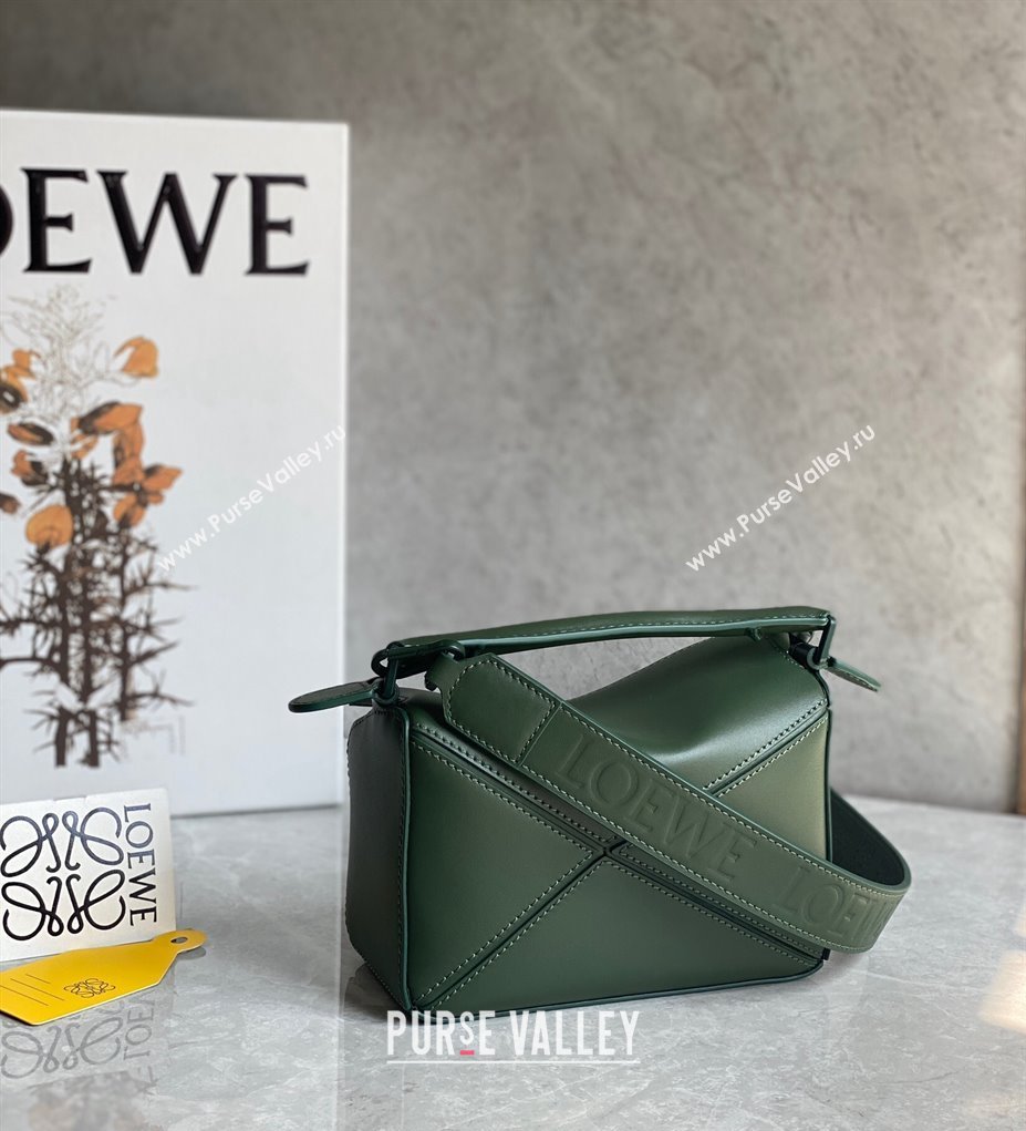 Loewe Mini Puzzle bag in Satin Calfskin with Wide Leather Strap Bottle Green 2024 (Ys-240202078)