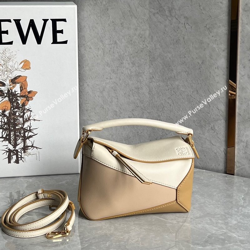 Loewe Mini Puzzle bag in Classic Calfskin White/Nude/Light Brown 2024 0202 (Ys-240202044)