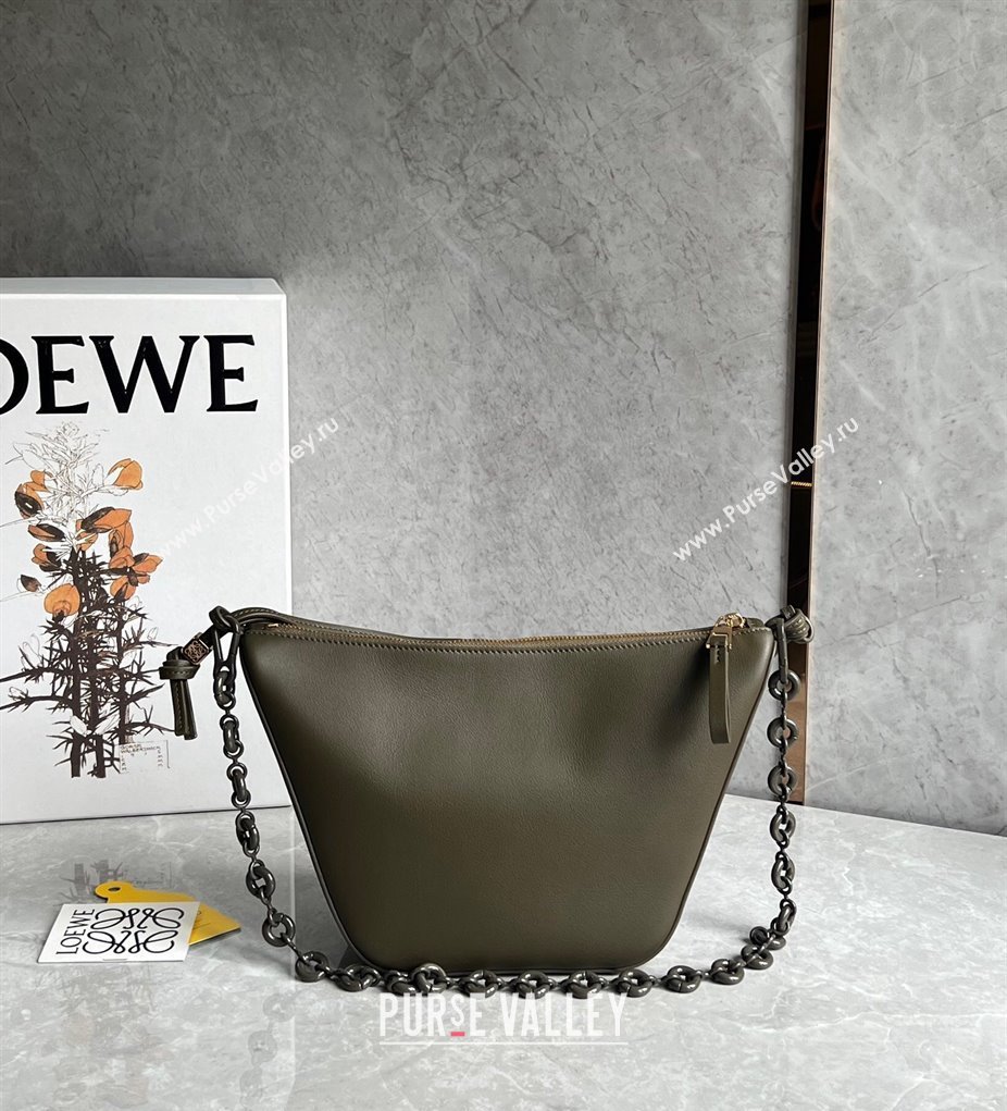 Loewe Mini Hammock Hobo bag in Classic Calfskin Khaki Green 2023 262315 (Ys-240202039)