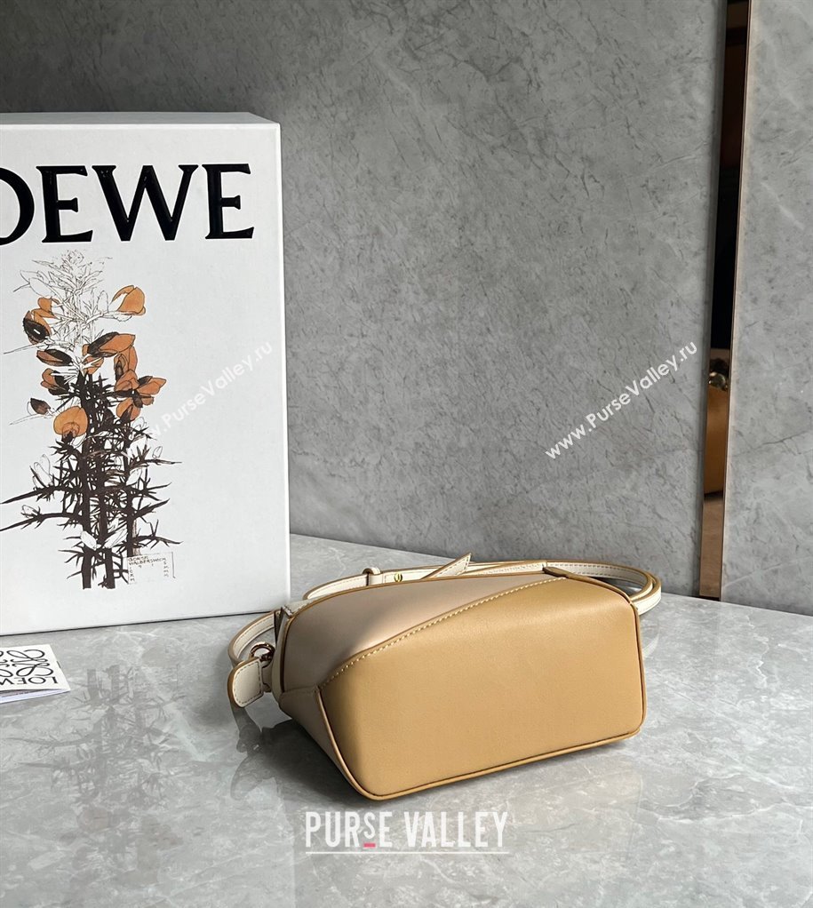 Loewe Mini Puzzle bag in Classic Calfskin White/Nude/Light Brown 2024 0202 (Ys-240202044)