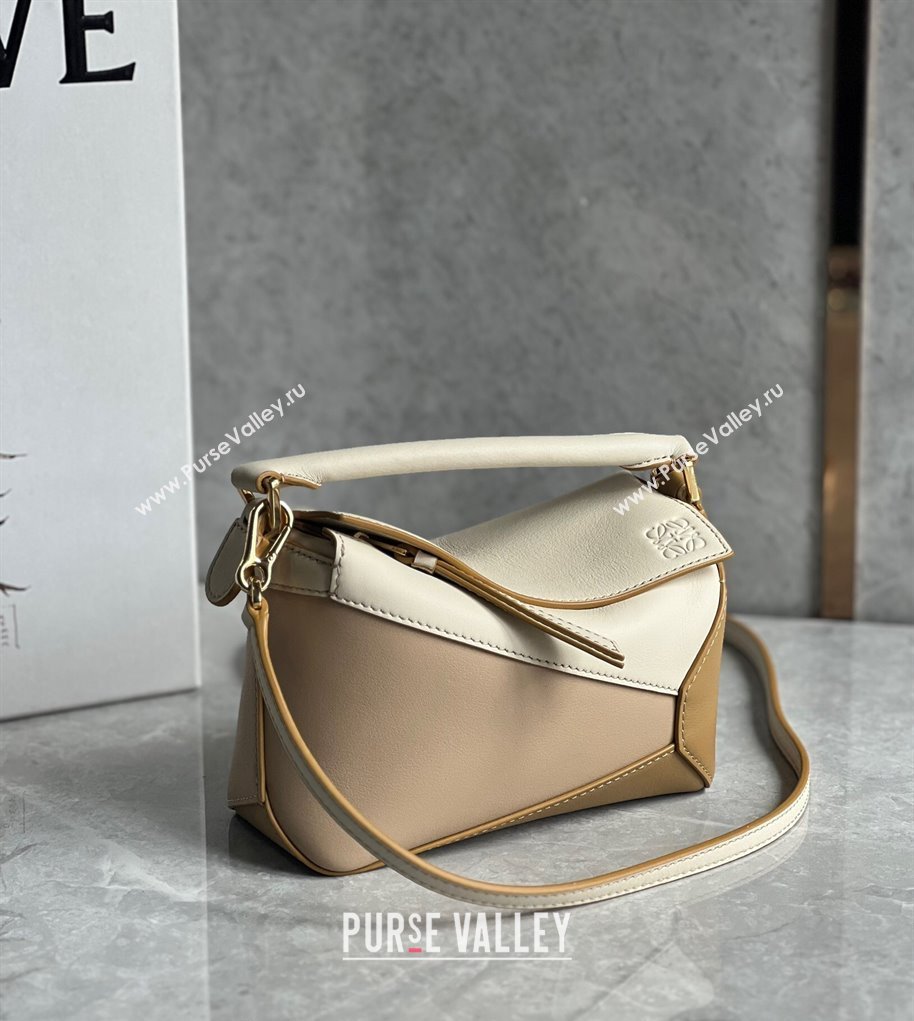 Loewe Mini Puzzle bag in Classic Calfskin White/Nude/Light Brown 2024 0202 (Ys-240202044)