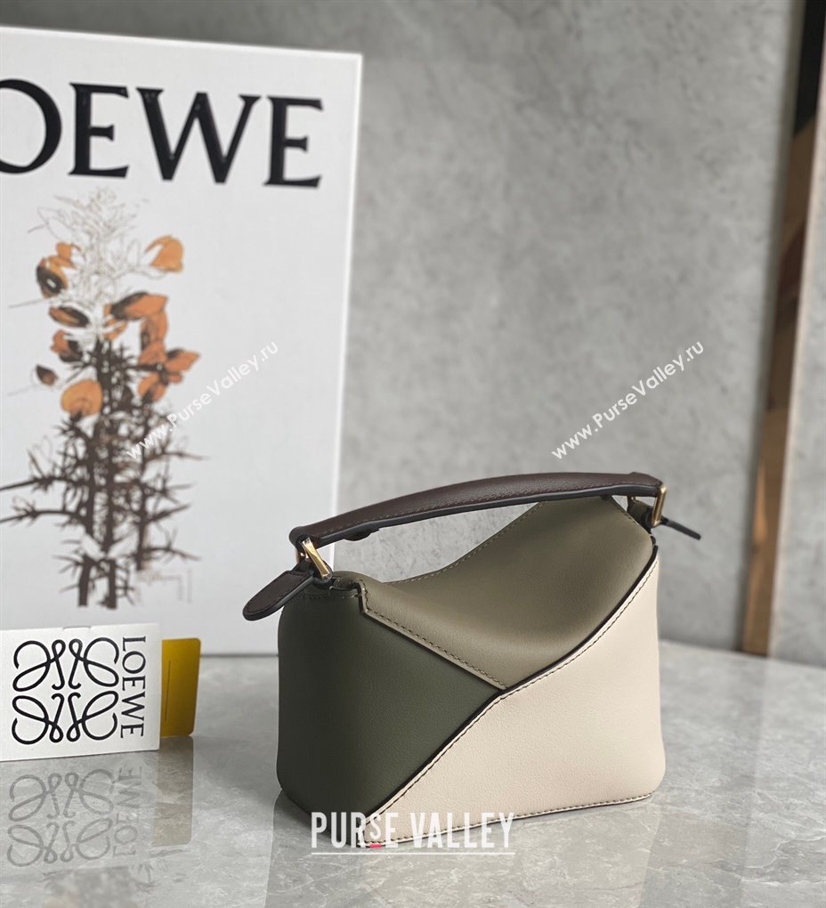 Loewe Mini Puzzle bag in Classic Calfskin Beige/Green 2024 0202 (Ys-240202045)