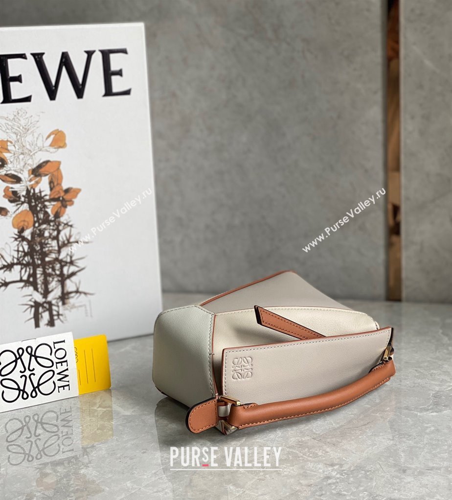 Loewe Mini Puzzle bag in Classic Calfskin White/Grey/Brown 2024 0202 (Ys-240202046)