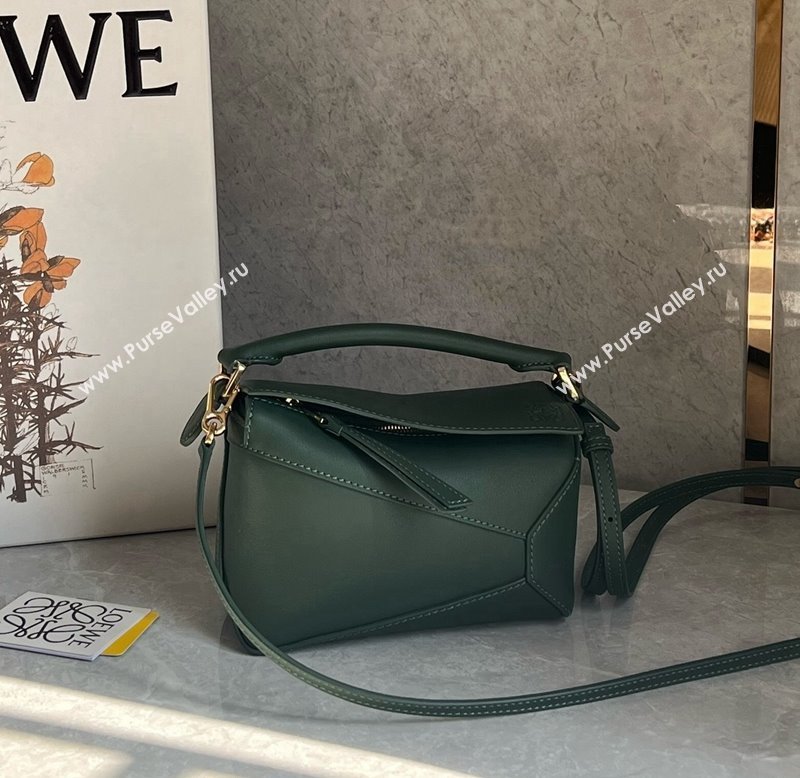 Loewe Mini Puzzle bag in Classic Calfskin Bottle Green 2024 0202 (Ys-240202047)