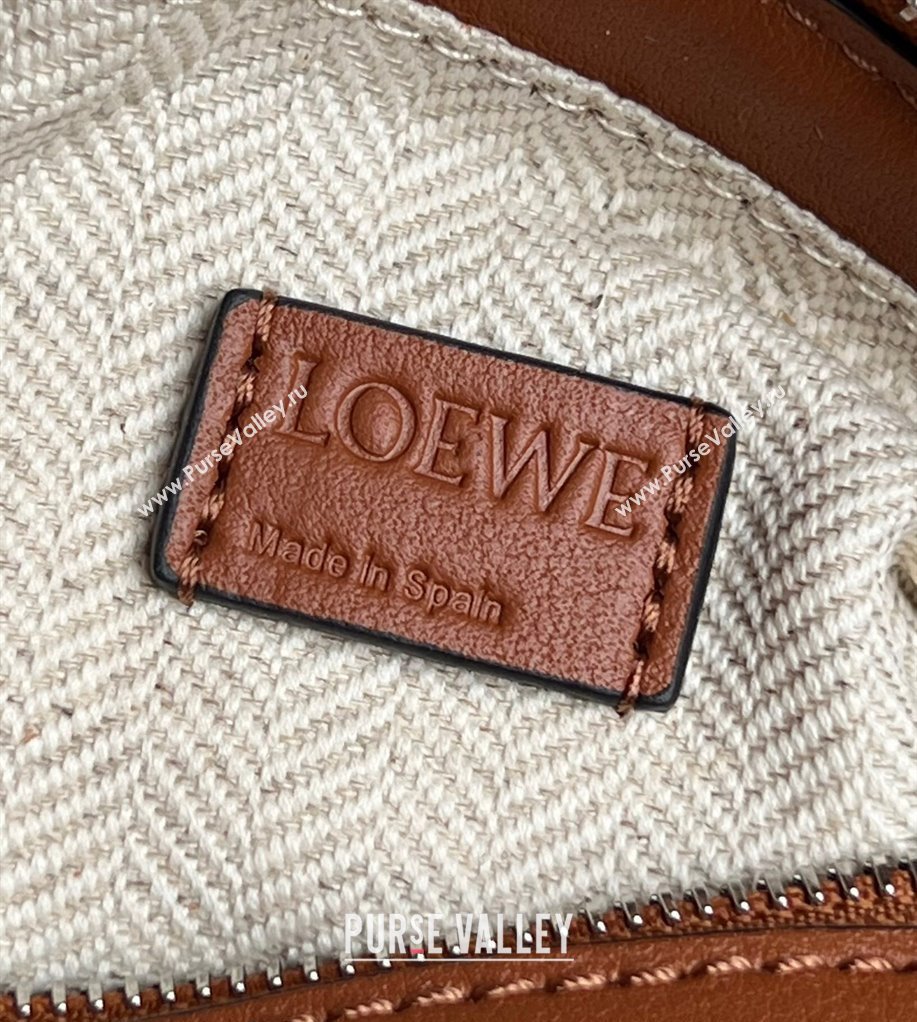 Loewe Mini Puzzle bag in Classic Calfskin Caramel Brown 2024 0202 (Ys-240202048)