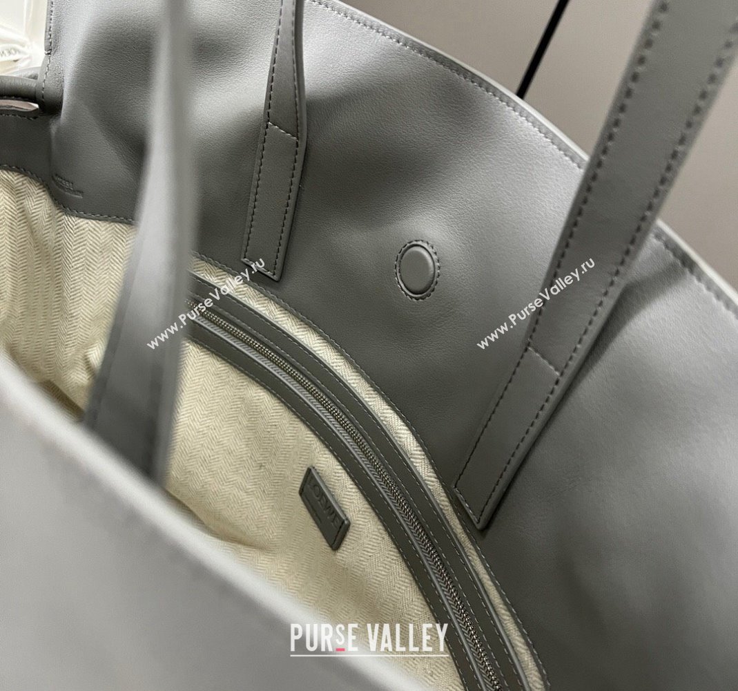 Loewe Large Flamenco clutch in nappa calfskin Pearly Grey 2024 062350 (Ys-240221079)