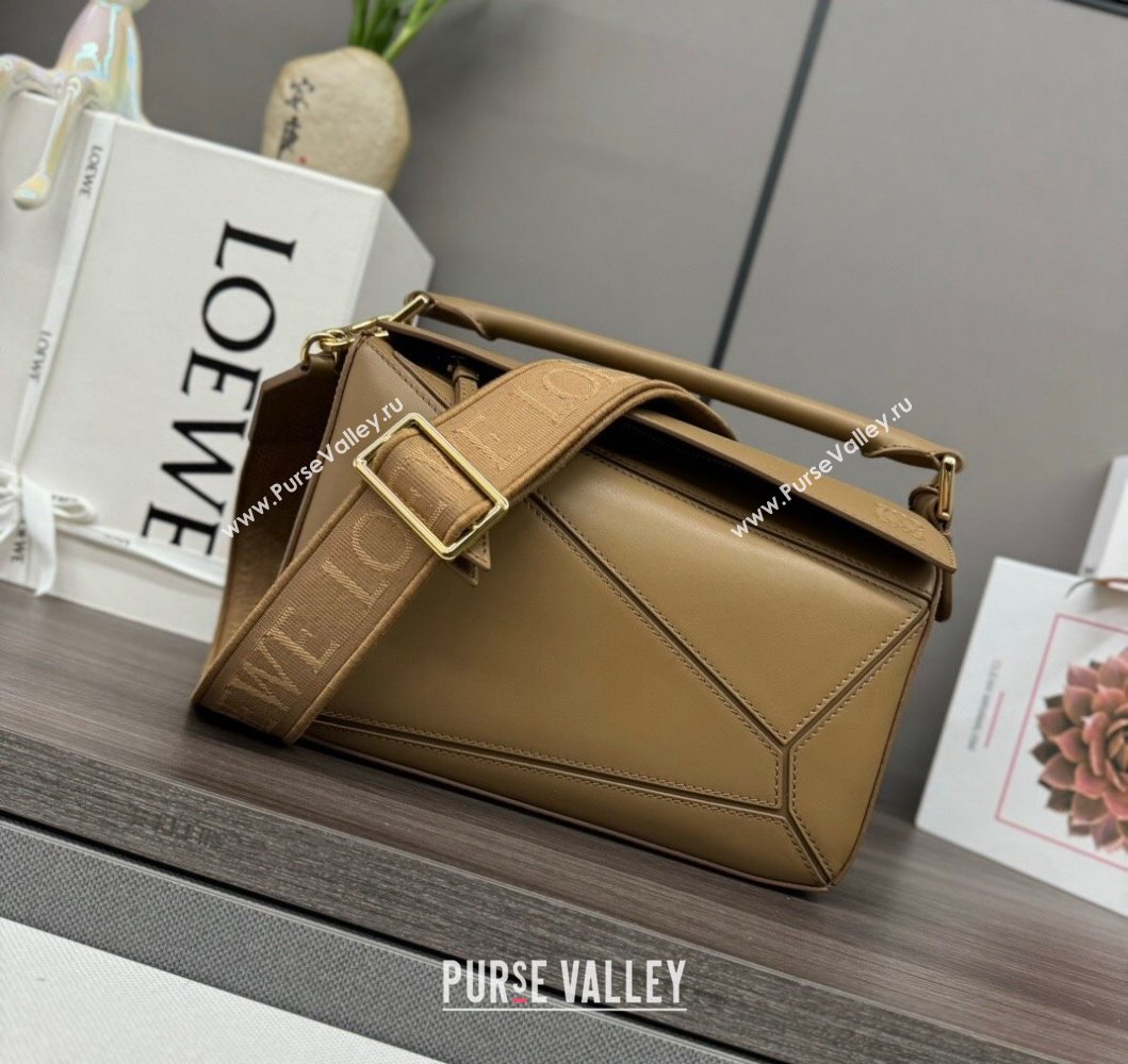 Loewe Small Puzzle bag in Satin Calfskin with Jacquard Strap Oak Brown 2024 262305 (Ys-240221086)