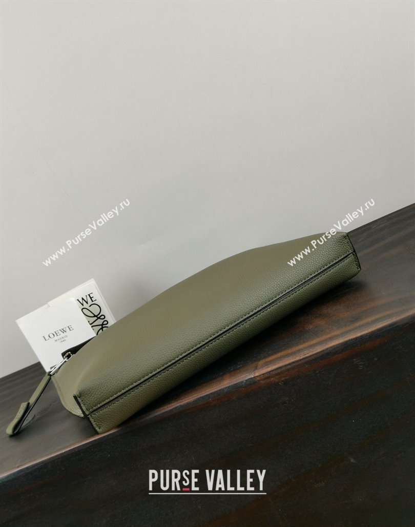 Loewe T Pouch in Grained Calfskin Green 2024 3040 (nana-240314014)