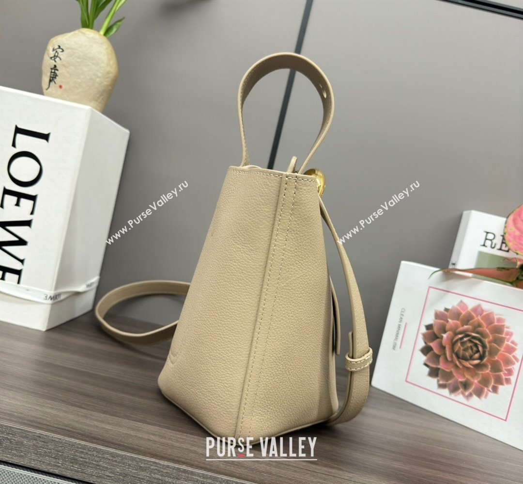 Loewe Mini Pebble Bucket bag in mellow calfskin Beige 2024 062342 (Ys-240418055)