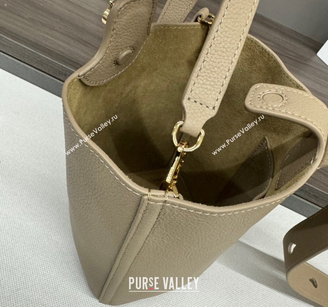 Loewe Mini Pebble Bucket bag in mellow calfskin Beige 2024 062342 (Ys-240418055)