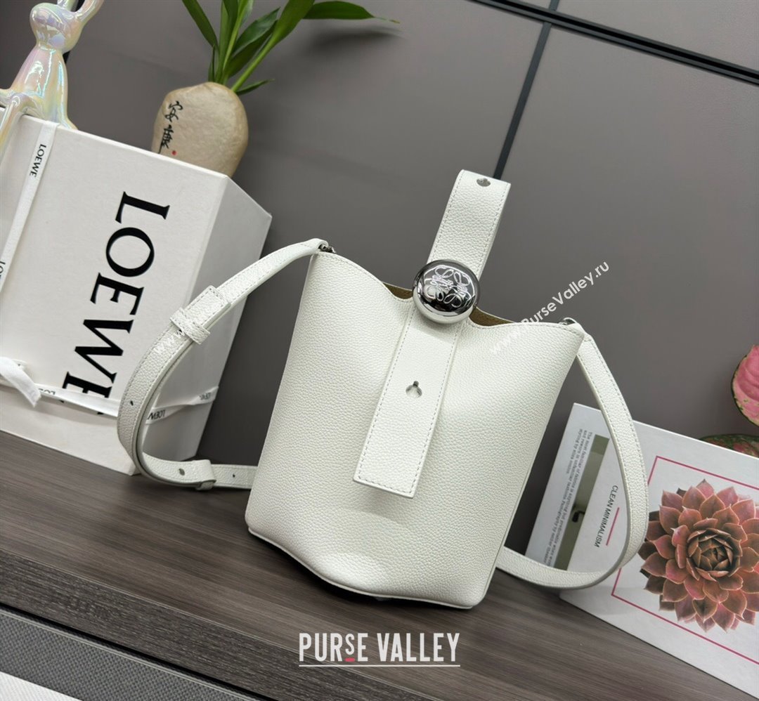 Loewe Mini Pebble Bucket bag in mellow calfskin White 2024 062342 (Ys-240418056)