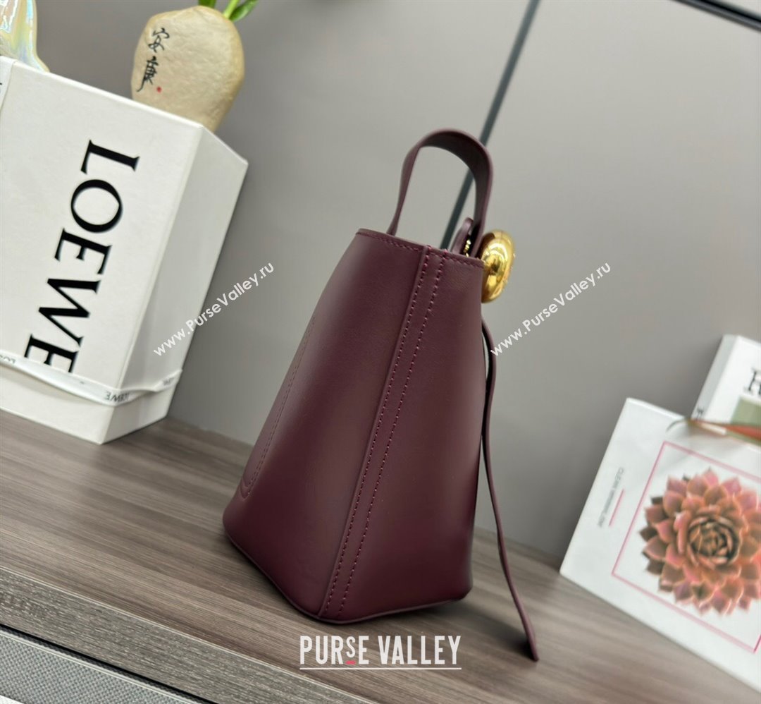 Loewe Mini Pebble Bucket bag in mellow calfskin Burgundy 2024 062342 (Ys-240418057)