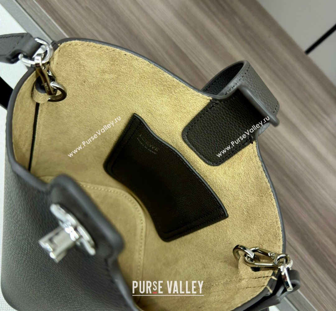 Loewe Mini Pebble Bucket bag in mellow calfskin Dark Green 2024 062342 (Ys-240418058)