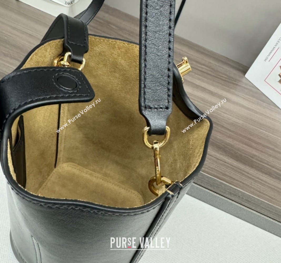 Loewe Mini Pebble Bucket bag in mellow calfskin Black 2024 062342 (Ys-240418061)