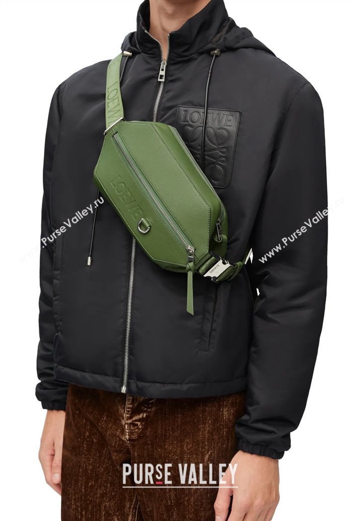 Loewe Convertible Sling Shoulder Bag in classic calfskin Hunter Green 2024 262243 (Ys-240805020)