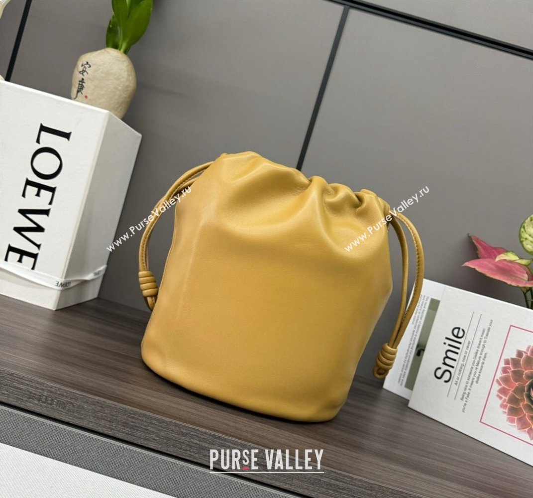 Loewe Flamenco Purse Bucket bag in mellow nappa lambskin Sahara Yellow 2024 012406 (Ys-240527010)