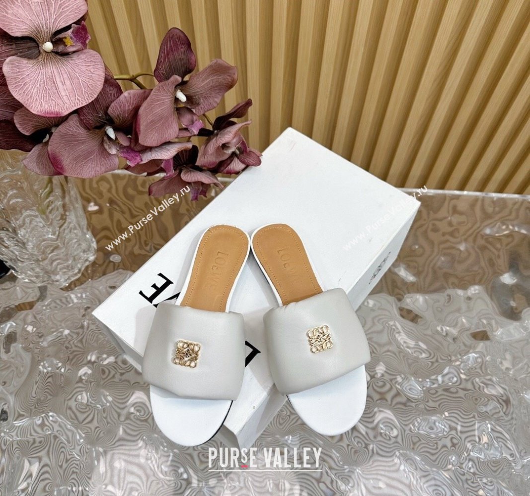 Loewe Nappa Leather Flat Slides Sandal White 2024 0703 (KL-240703067)