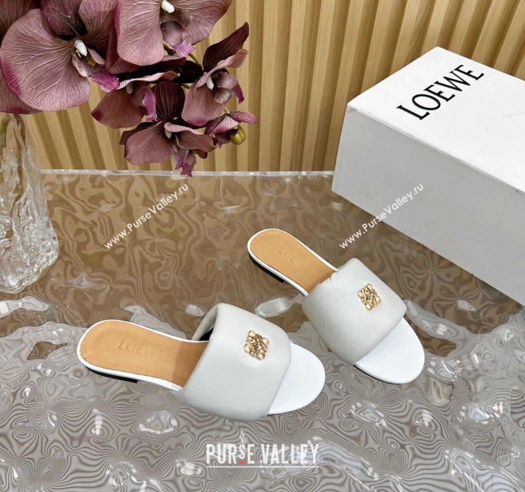 Loewe Nappa Leather Flat Slides Sandal White 2024 0703 (KL-240703067)