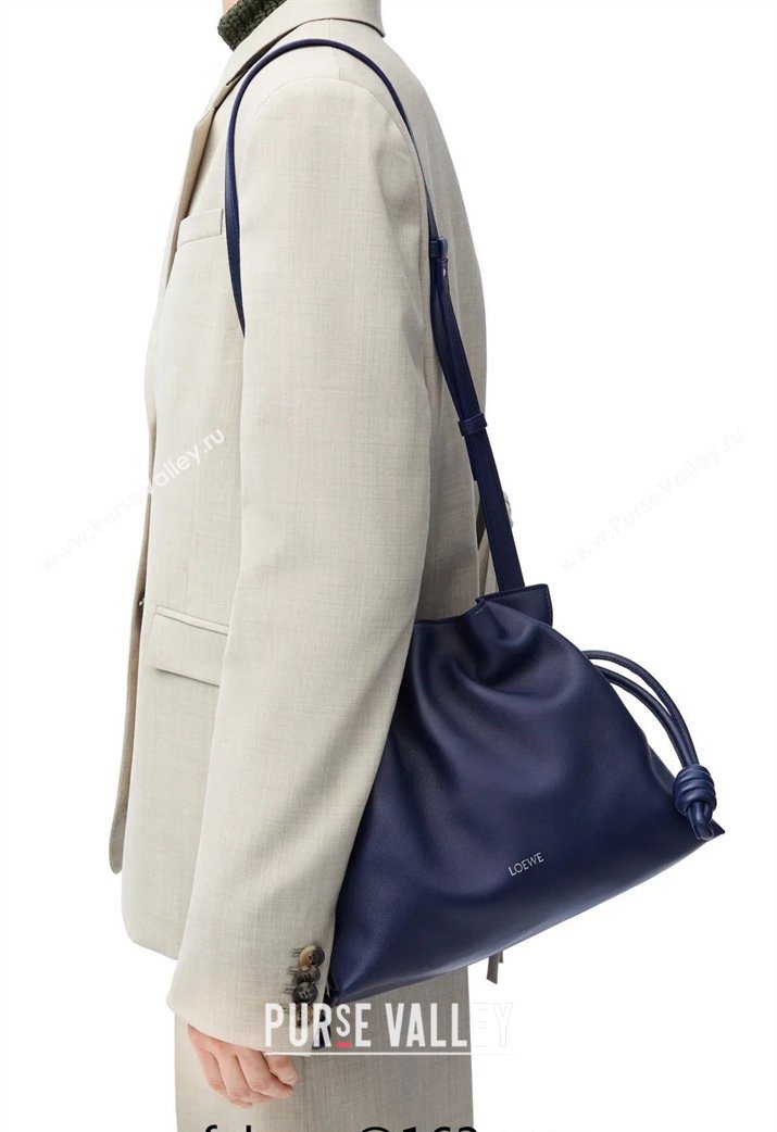 Loewe Flamenco Medium Clutch in Nappa Calfskin Abyss Blue 2026 262386 (Ys-260121072)