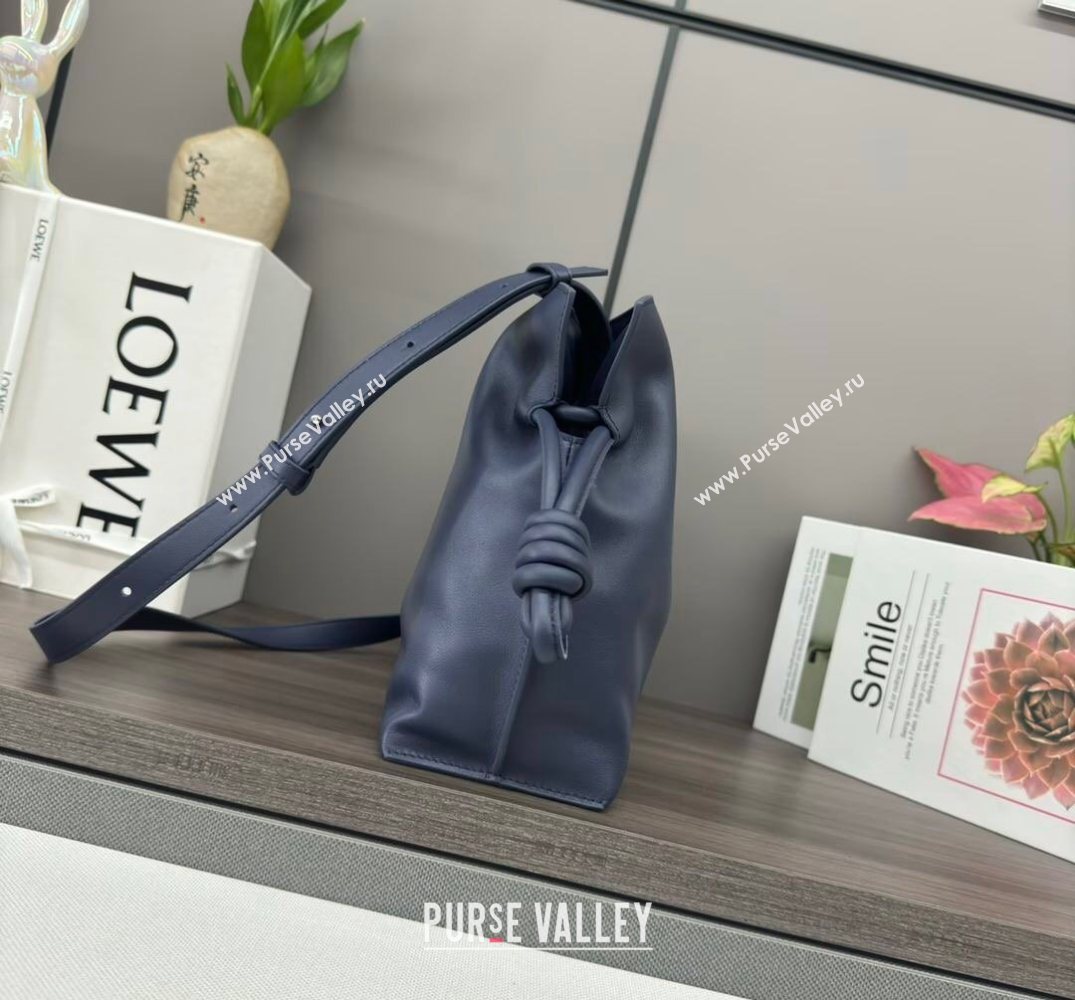 Loewe Flamenco Medium Clutch in Nappa Calfskin Abyss Blue 2026 262386 (Ys-260121072)