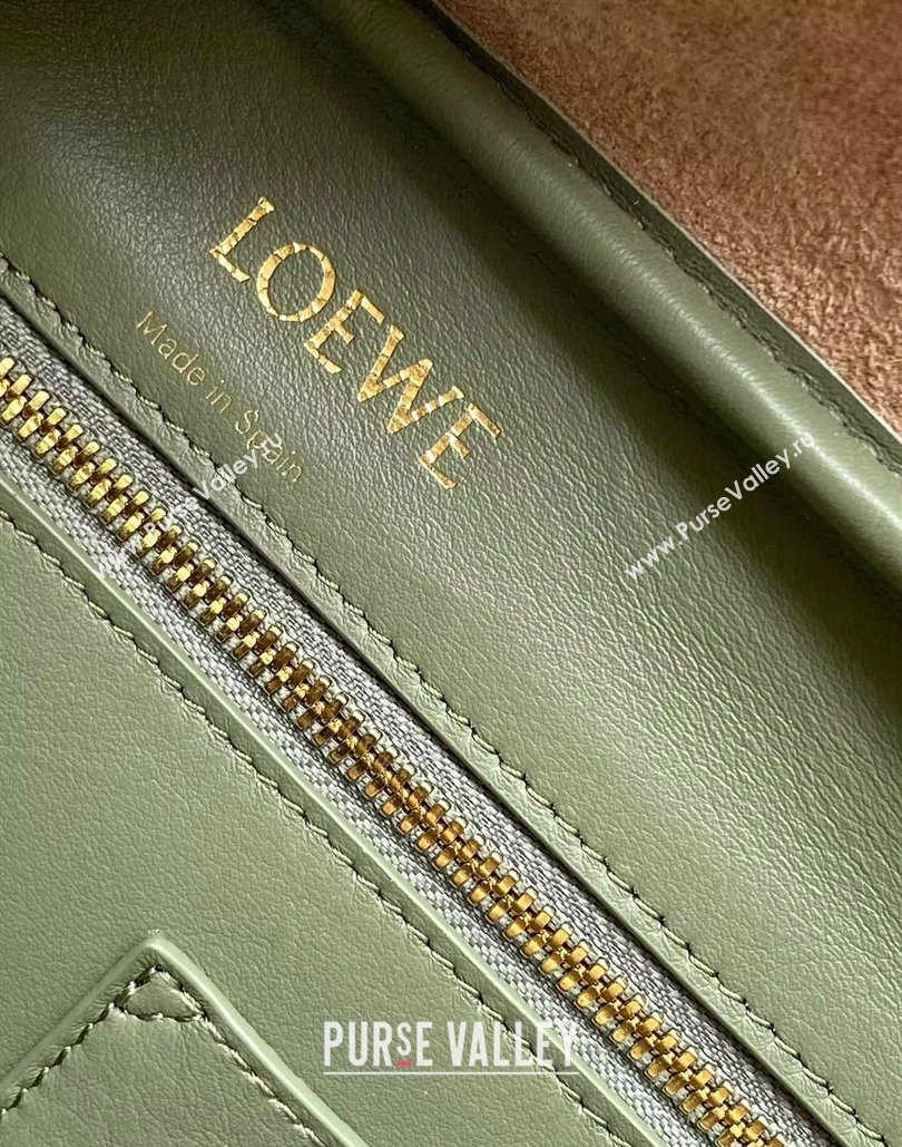 Loewe Amazona 28 Medium Top Handle Bag in Nappa Calfskin Avocado Green 2024 (Ys-240805004)