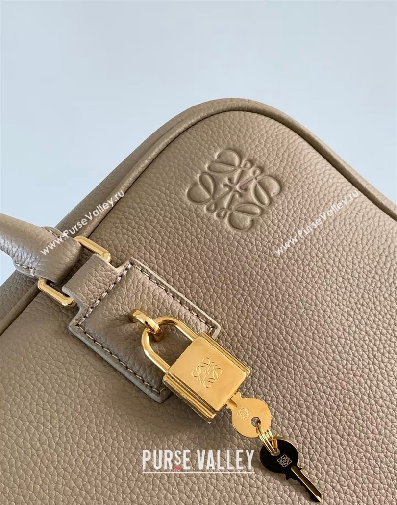 Loewe Amazona 28 Medium Top Handle Bag in soft grained calfskin Sand Beige 2024 (Ys-240805005)